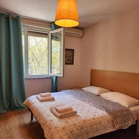 Vintage Flavor Apartment/Home Tirana Exterior foto